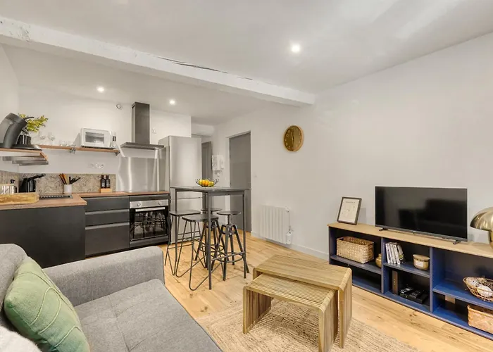 Le Caraman Boheme - Confort A Deux Pas Du Metro *